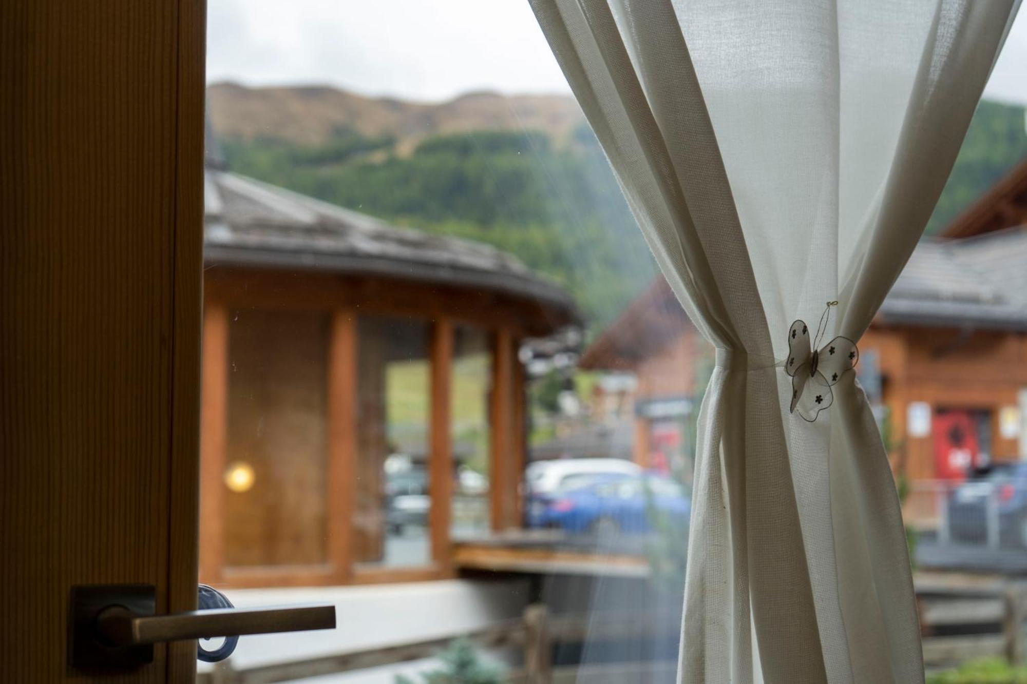 Al Camanel Apartment Livigno Exterior foto